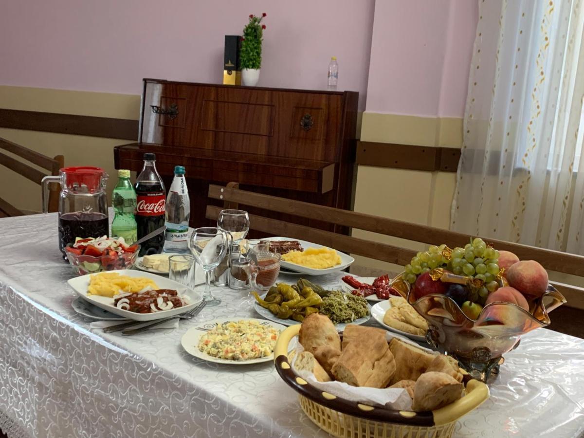 Hotel Kakhaberi Tetritskaro Εξωτερικό φωτογραφία